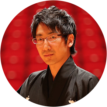 Yoshiaki Shiratori